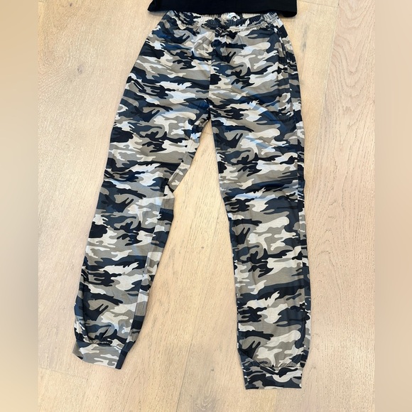 Arshiner Girls Ruffle Trim Tank Top and Pant Set with Pockets - Picture 3 of 4